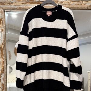 SMYM hometown tunic sweater